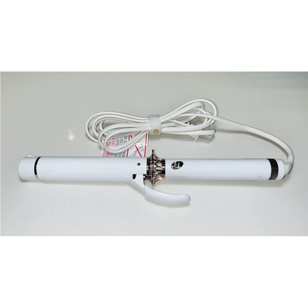T3 curling iron 1 1/4 inch barrel